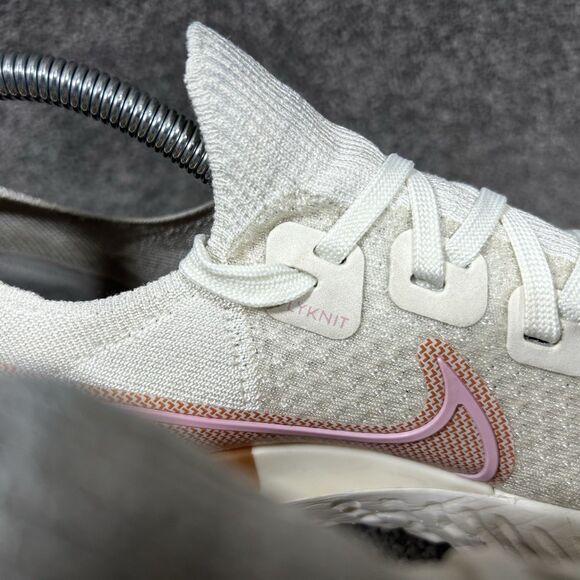 Nike React Infinity FlyKnit CD4372-103 Woman's Size 9.5 White Running Shoes Used - Picture 3 of 13